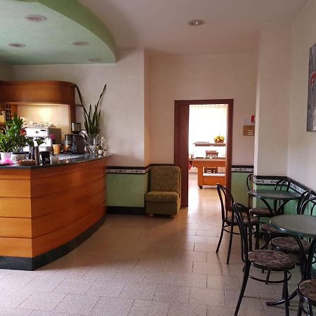 Hotel Patrizia Марина ди Маса Екстериор снимка